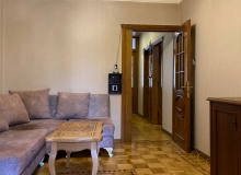 Satılır Bəhruz Nuriyev küçəsi