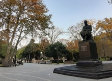 Səbail, İstiqlaliyyət Küçəsi