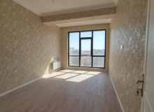 Sumqayıt Bulvarında, Bəyaz Residencedə