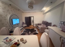 Yeni Yasamal Albalı uşaq baxcalı ilə üzbəüz