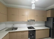 Abbas Mirzə Şərifzadə küçəsi