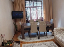 Satılır Seyid Əzim Şirvanı