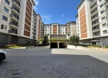 Satılır Mərkəzi Park küçəsi