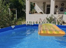 Satılır Buzovna qəsəbəsi