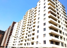 Satılır Həsən Əliyev küçəsi