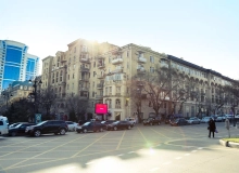 Bakı şəh. Bakıxanov küç. 35