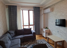 Satılır Məhsəti Gəncəvi küçəsi