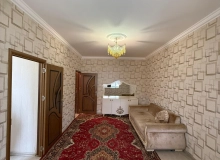 Satılır H. Seyidzadə küçəsi