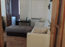 Satılır Əcəmi Naxçıvani küçəsi