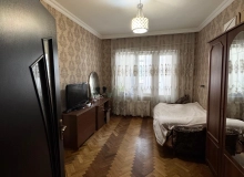 Satılır Məzahir Rüstəmov küçəsi