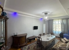 Satılır Lütfüzadə küçəsi