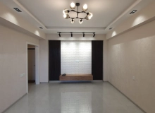 Satılır Nəsrəddin Tusi küçəsi