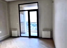 Satılır Cəfər Xandan küçəsi