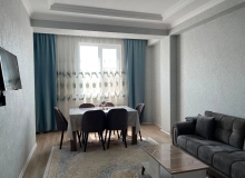 Satılır Saray