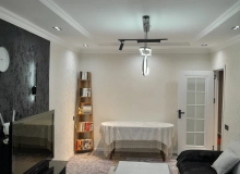 Satılır E.Qardaşları küçəsi