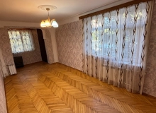 Satılır Binəqədi ray.,8-ci mkr.