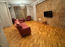 Satılır Şərifzadə küçəsi