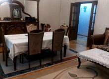 Satılır Şərifzadə küçəsi