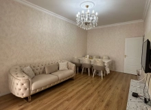 Xətai rayonu, Kalissa Hall ilə üzbəüz