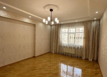 Satılır Əsəd Əhmədov küçəsi