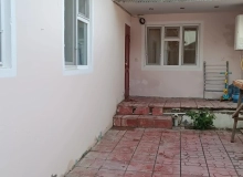 Xətai rayonu.Polad Həşimov küçəsi.