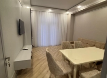 Satılır Cəfər Xandan küçəsi