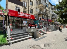 Hüseynbala Əliyev küçəsi