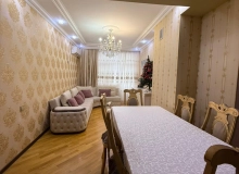 Satılır Məhəmməd Xiyabani küçəsi