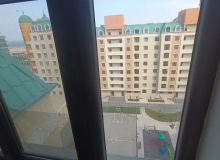 Satılır Bulvar küçəsi