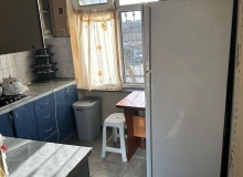 Satılır Şərifzadə küçəsi