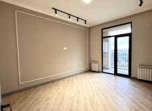 Satılır Cəfər Xəndan küçəsi