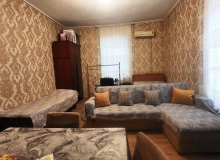 Satılır R. Rza küçəsi