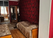 Bakıxanoov qəsəbəsi, Kaspi liseyinin yanı
