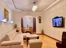 Rövşən Əliyev küçəsi