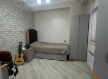Satılır Yeni Günəşli, D massivi