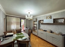 Satılır T. Elçin küçəsi