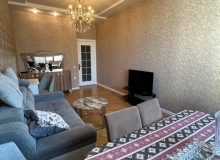 Satılır Həsən bəy Zərdabi küçəsi