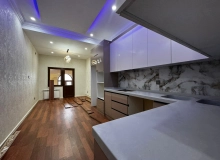 Satılır Bulvar küçəsi