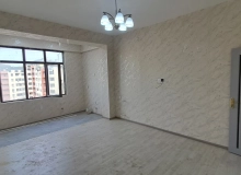 Neftçilər m.st, Xəzər Universitetinin yaxınlığı