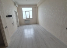 Satılır Yeni Günəşli qəsəbəsi, D massivi