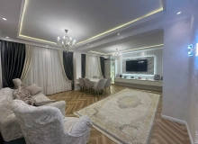 Satılır Naxçıvanski küçəsi