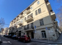 Satılır Cəfər Cabbarlı küçəsi