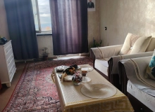 Satılır Məhəmməd Hadi küçəsi