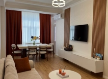 Satılır Xırdalan şəhəri, Ər-Riyadla üzbəüz