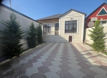 Satılır Buzovna qəsəbəsi