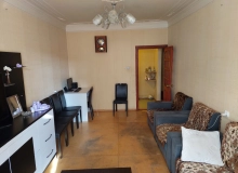 Satılır Elman Qasımov küçəsi