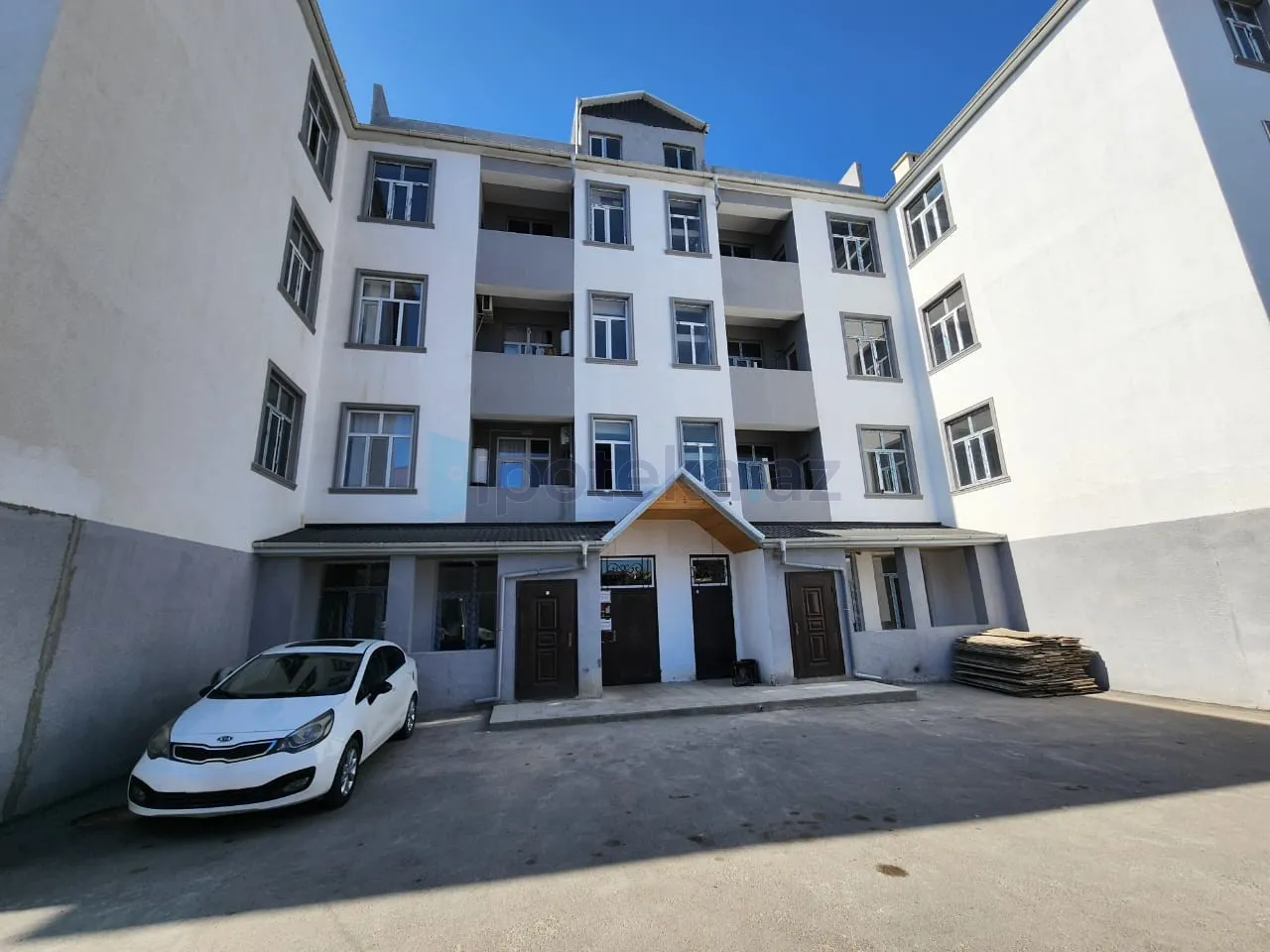 Şıxəli Qurbanov küçəsi