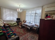 Satılır Məhəmməd Hadi küçəsi