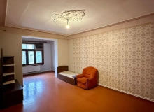 Satılır A. Neymətulla küçəsi