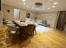 Satılır Əsəd Əhmədov küçəsi